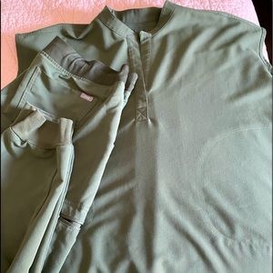 Figs Moss scrubs set only